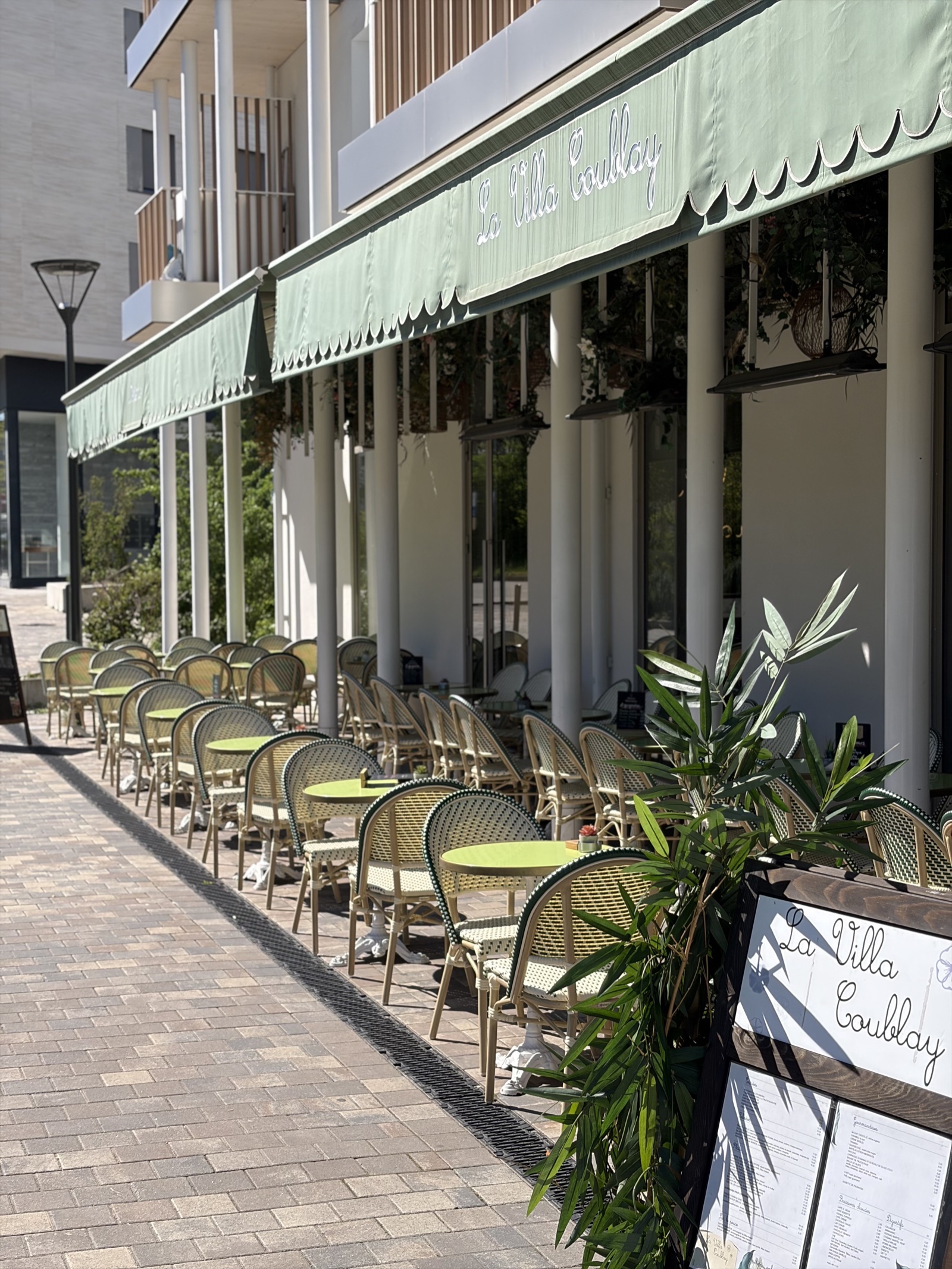 La terrasse ensoleillée de La Villa Coublay